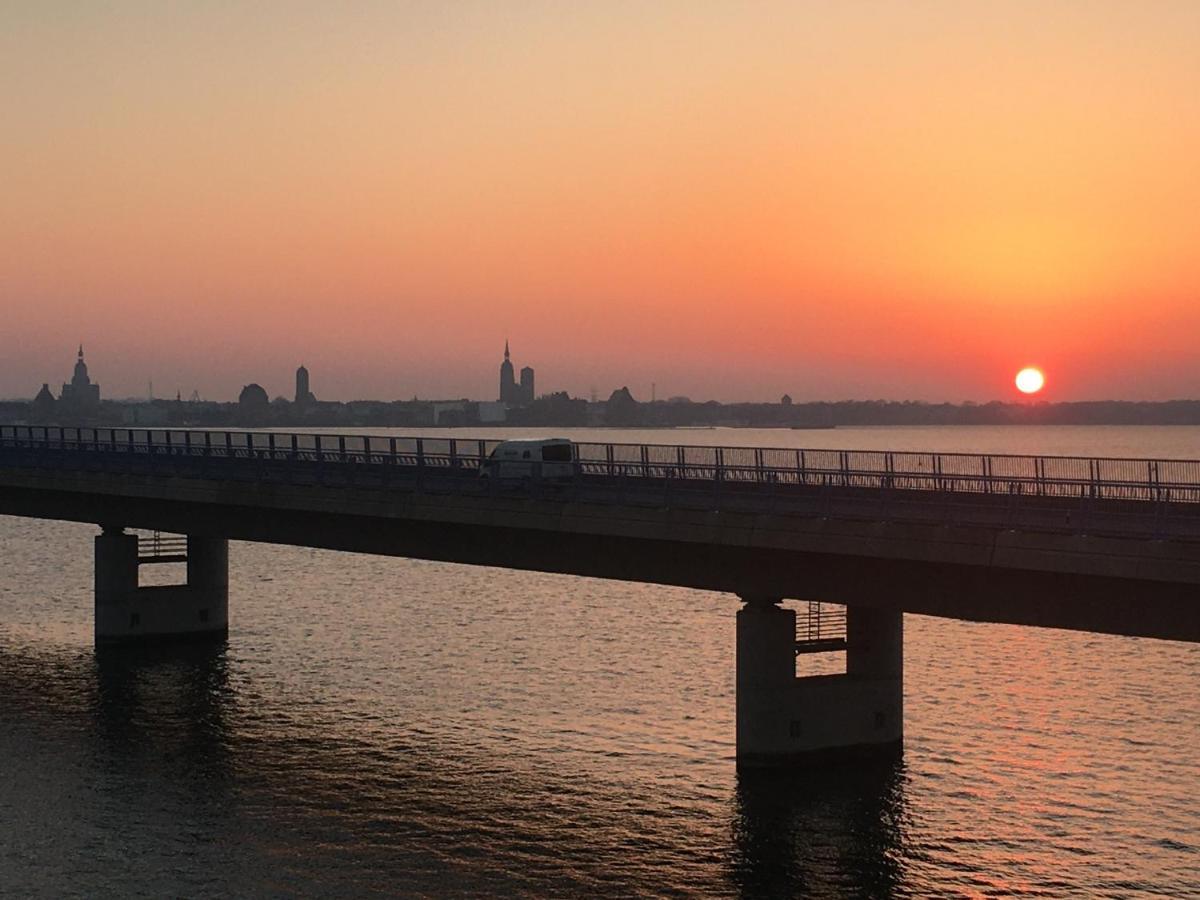 Strandgut Und Feuerstein Gustow  Esterno foto